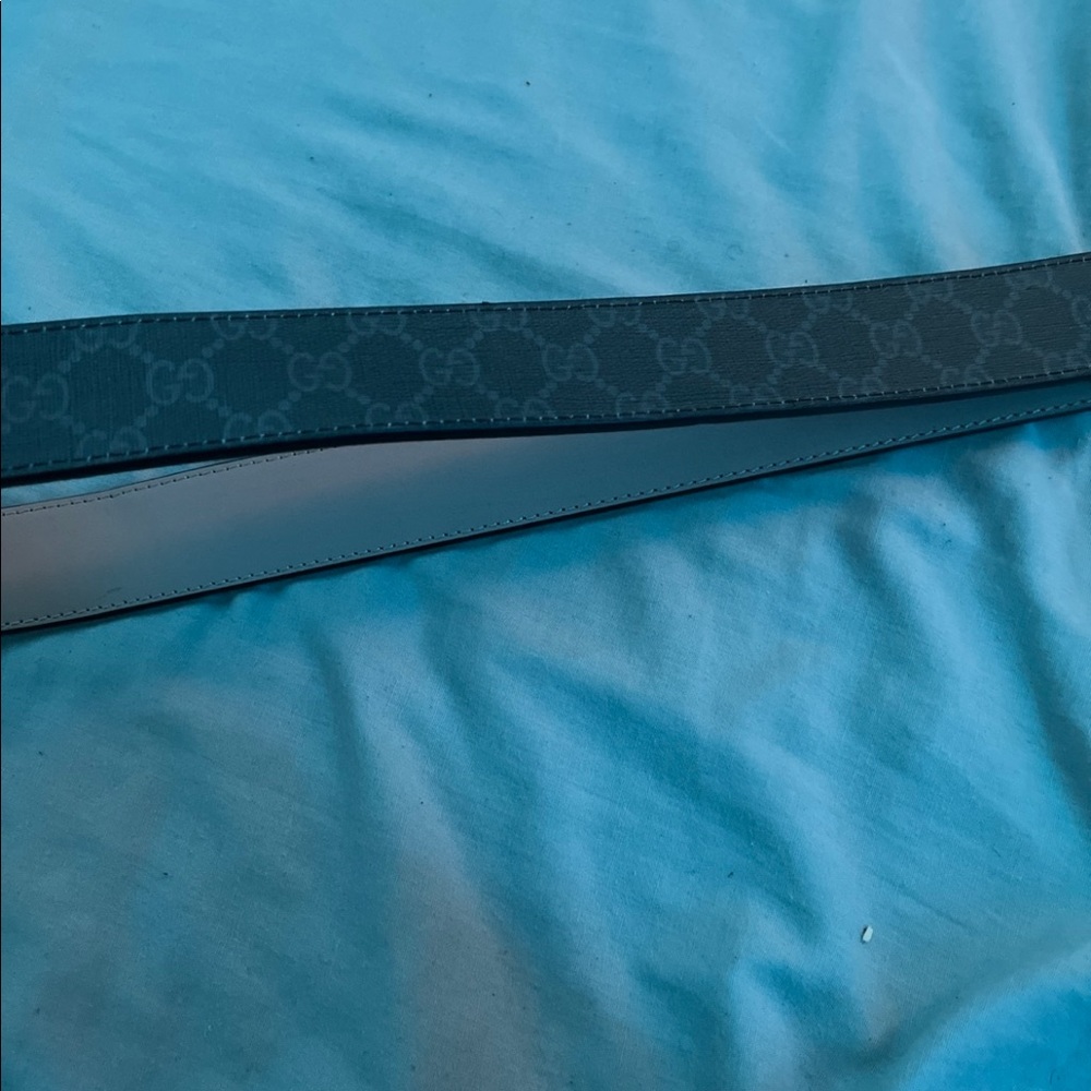 Black Gucci Belt - Picture 4 of 5